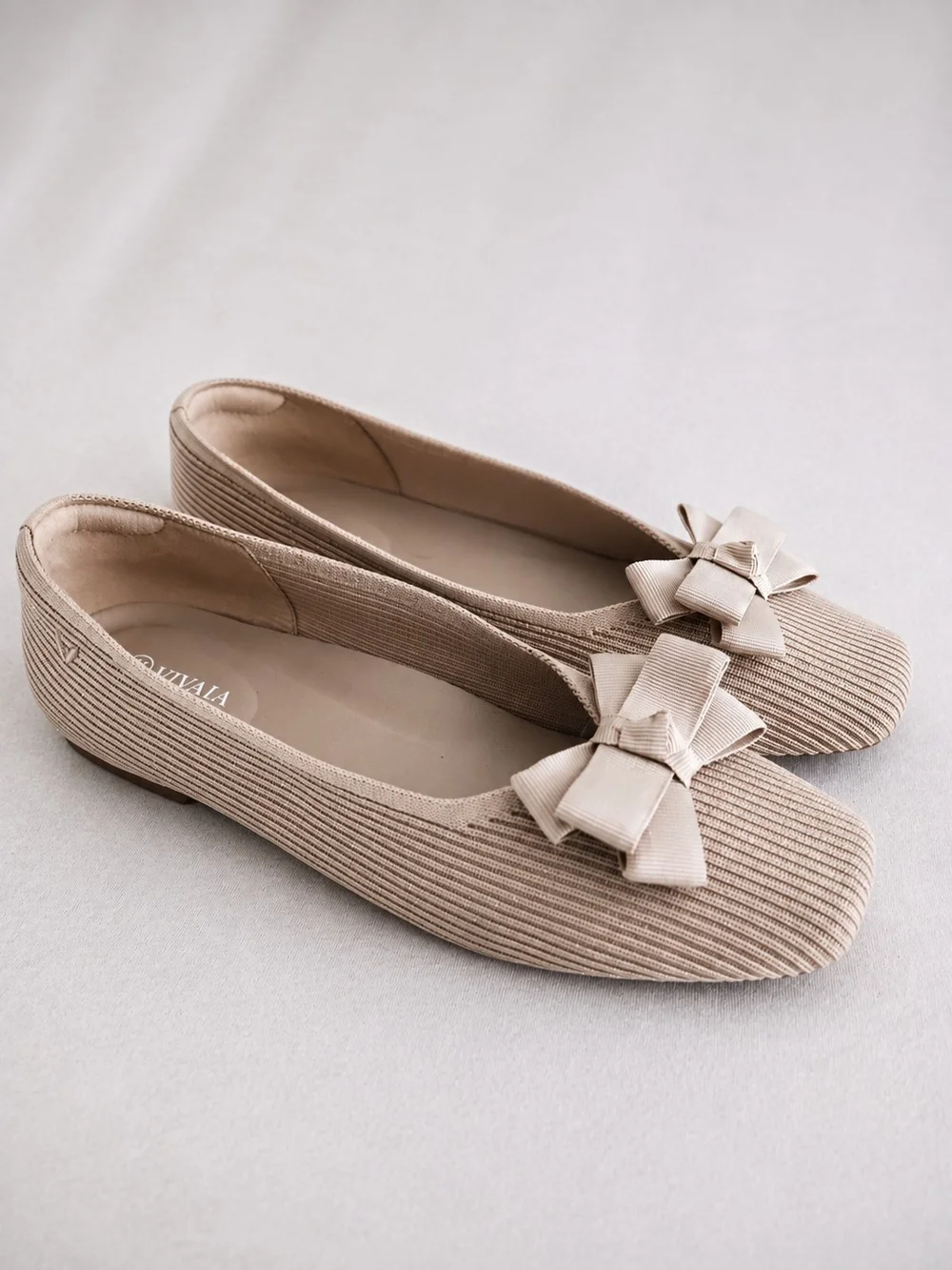 VIVAIA Women’s Ballet Flats 41.5 Beige Gold Metallic Sparkle Knit Bow Square Toe